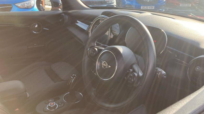 MINI Hatchback 135kW Cooper S Level 2 33kWh 3dr Auto Electric Hatchback